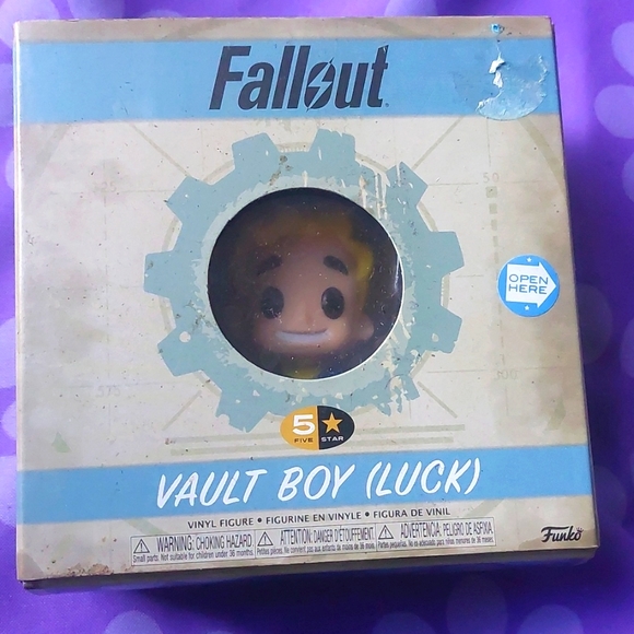 FALLOUT  VAUL BOY ( LUCK) VINYL FIGURE - Picture 1 of 6